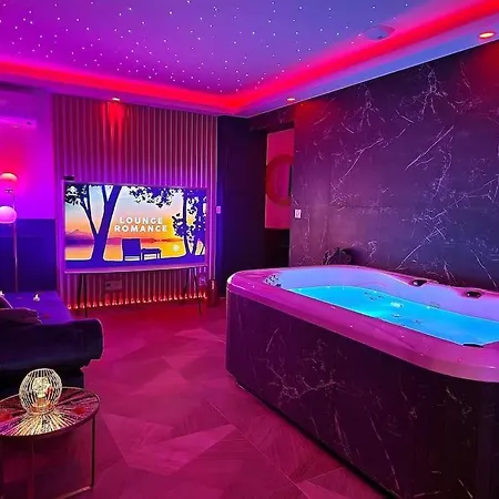 Nouveaute Escapade Romantique Jacuzzi Privatif